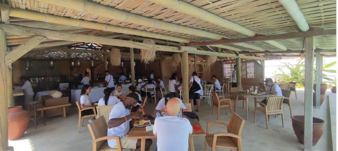 גילי מנו Bungalow Cafe Gili Beachfront מראה חיצוני תמונה